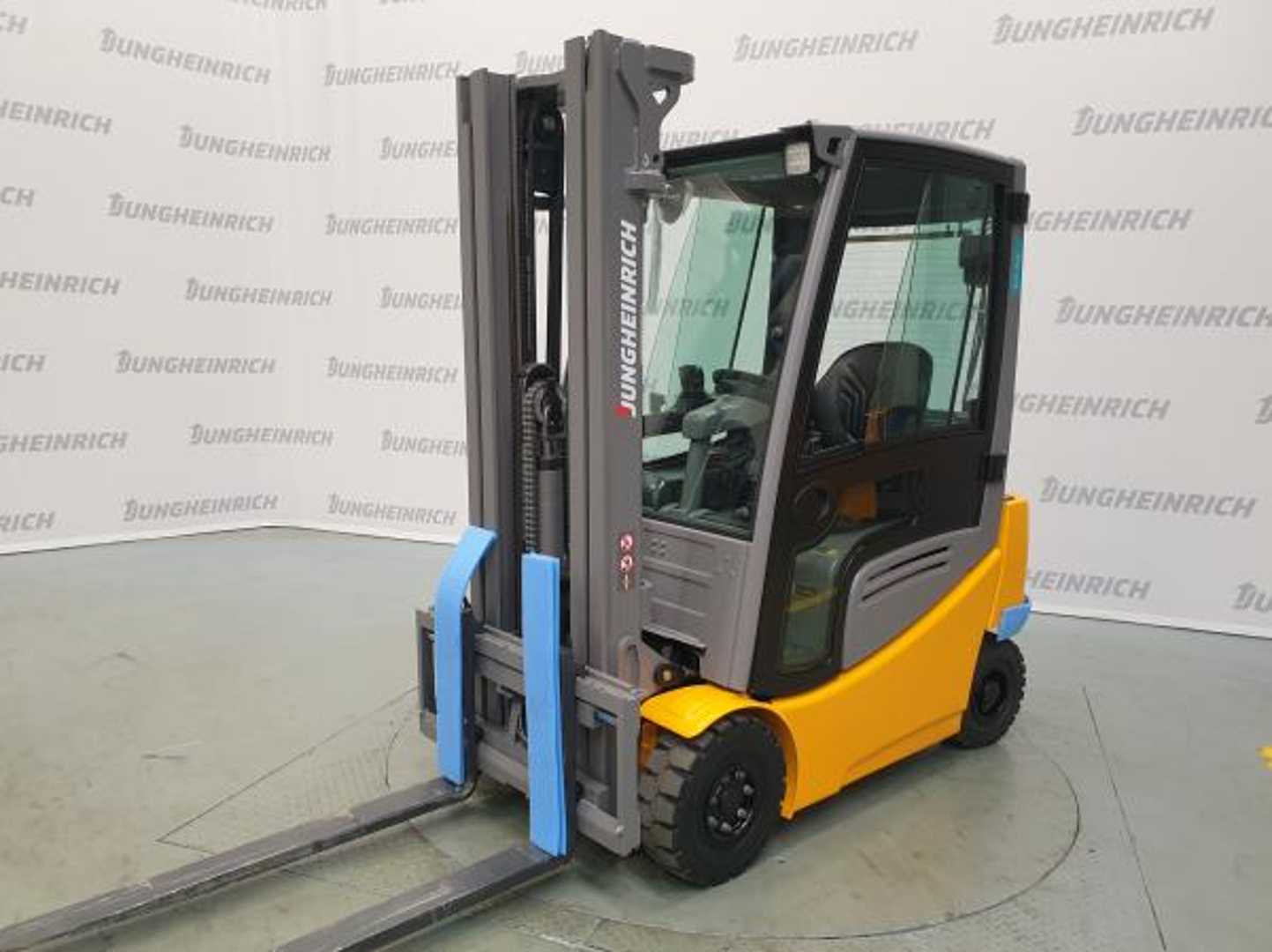 Wózki widłowe używane JUNGHEINRICH EFG 316k MP GE 115-464 DZ ELEKTRO VIERRADFRONTSTAPLER (13060883)