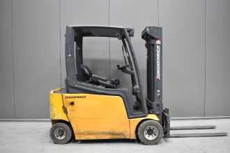 Wózki widłowe używane JUNGHEINRICH EFG 320 /53521/ ELEKTRO VIERRADFRONTSTAPLER (12939739)