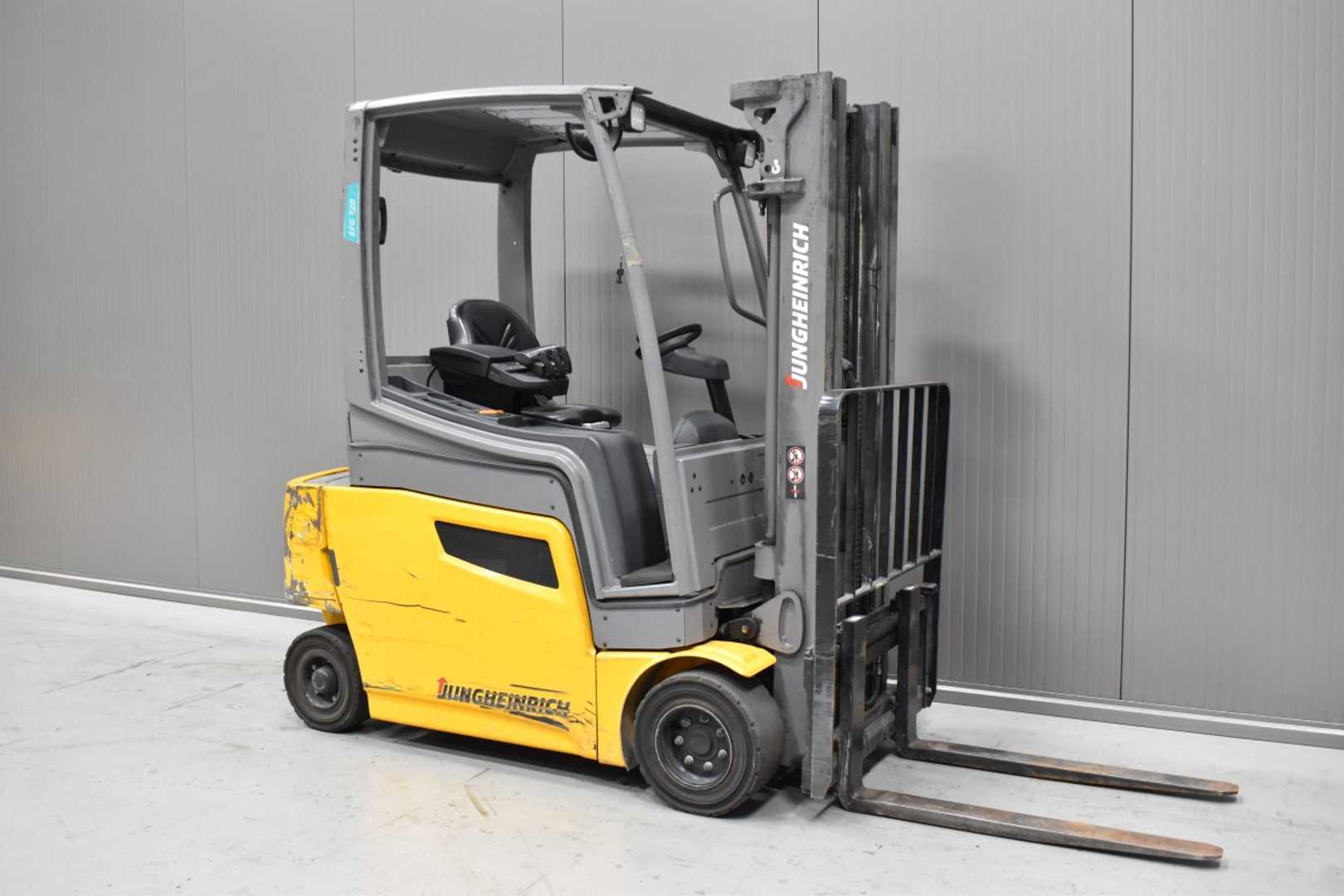Wózki widłowe używane JUNGHEINRICH EFG 320 /58915/ ELEKTRO VIERRADFRONTSTAPLER (13069528)
