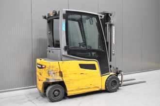 Wózki widłowe używane JUNGHEINRICH EFG 320 /58984/ ELEKTRO VIERRADFRONTSTAPLER (13070622)
