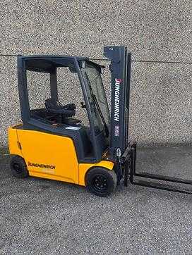 Wózki widłowe używane JUNGHEINRICH EFG 320 NEW BATTERY  ELEKTRO VIERRADFRONTSTAPLER (13053593)