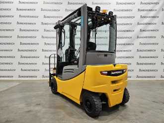 Wózki widłowe używane JUNGHEINRICH EFG 320 SP GE 120-470 DZ ELEKTRO VIERRADFRONTSTAPLER (12919084) backdrop