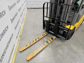 Wózki widłowe używane JUNGHEINRICH EFG 320 SP GE 120-470 DZ ELEKTRO VIERRADFRONTSTAPLER (12919084)
