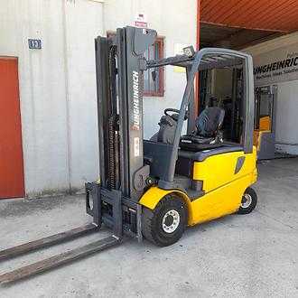 Wózki widłowe używane JUNGHEINRICH EFG 425 Ks ELEKTRO VIERRADFRONTSTAPLER (13048228)