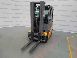 Wózki widłowe używane JUNGHEINRICH EFG 425k DP GE 100-500 DZ ELEKTRO VIERRADFRONTSTAPLER (13034354)