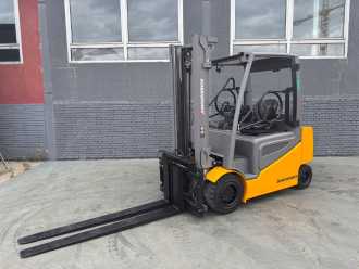 Wózki widłowe używane JUNGHEINRICH EFG 430 Baujahr 2019/ Stunden 8035/ Akku NEU 2026 ELEKTRO VIERRADFRONTSTAPLER (13047358) backdrop