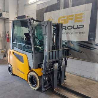 Wózki widłowe używane JUNGHEINRICH EFG 430K ELEKTRO VIERRADFRONTSTAPLER (13059556)