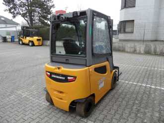 Wózki widłowe używane JUNGHEINRICH EFG 430k - weiße Reifen - wenig Stunden ELEKTRO VIERRADFRONTSTAPLER (12865557)