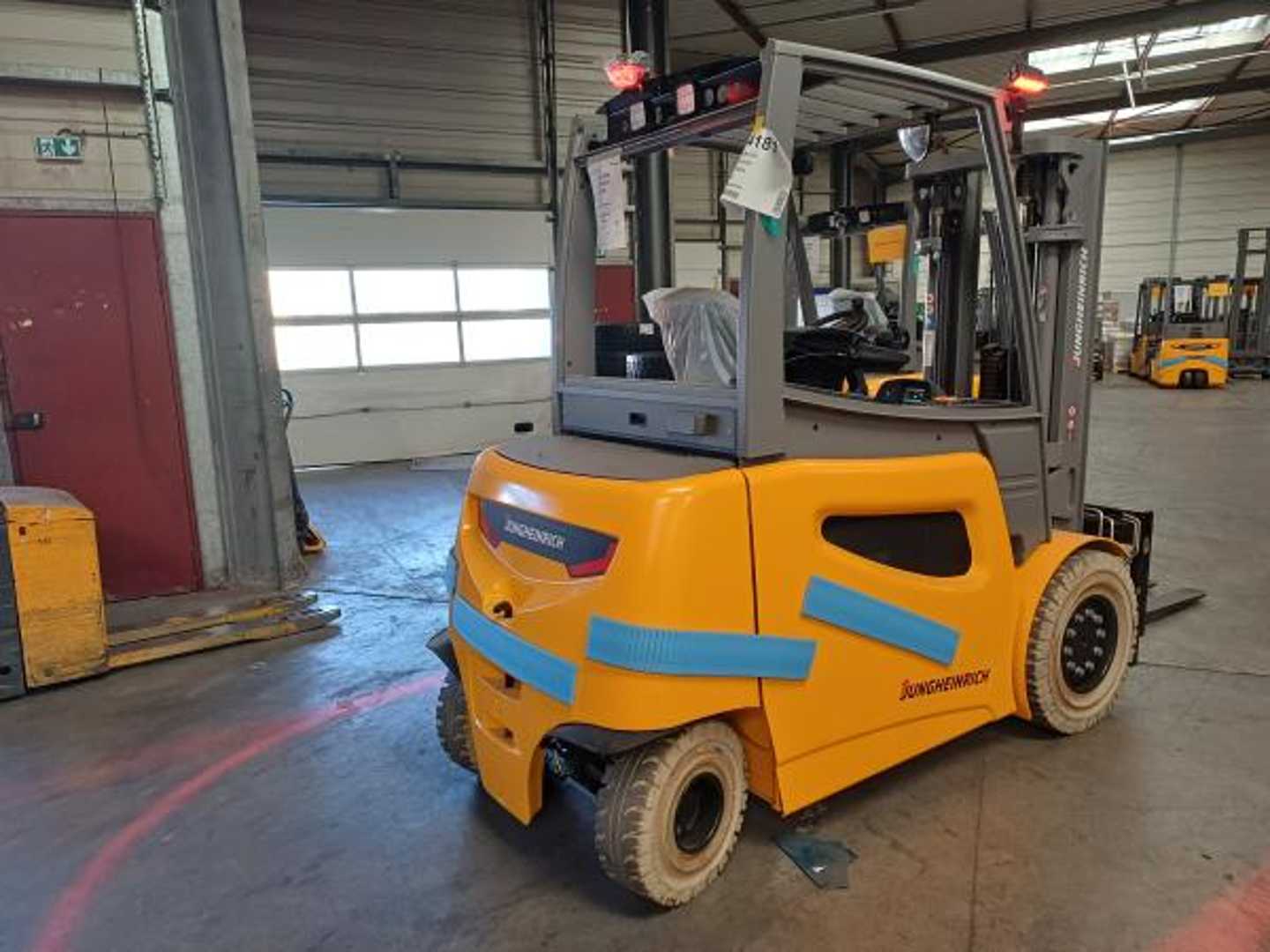 Wózki widłowe używane JUNGHEINRICH EFG 535k SP E GE 140-470 DZ ELEKTRO VIERRADFRONTSTAPLER (12978654)