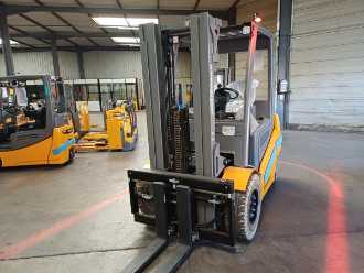 Wózki widłowe używane JUNGHEINRICH EFG 535k SP E GE 140-470 DZ ELEKTRO VIERRADFRONTSTAPLER (12978654)