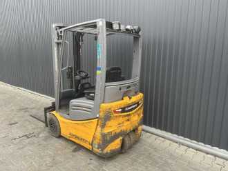 Wózki widłowe używane JUNGHEINRICH EFG213 ELEKTRO DREIRADFRONTSTAPLER (12949043)
