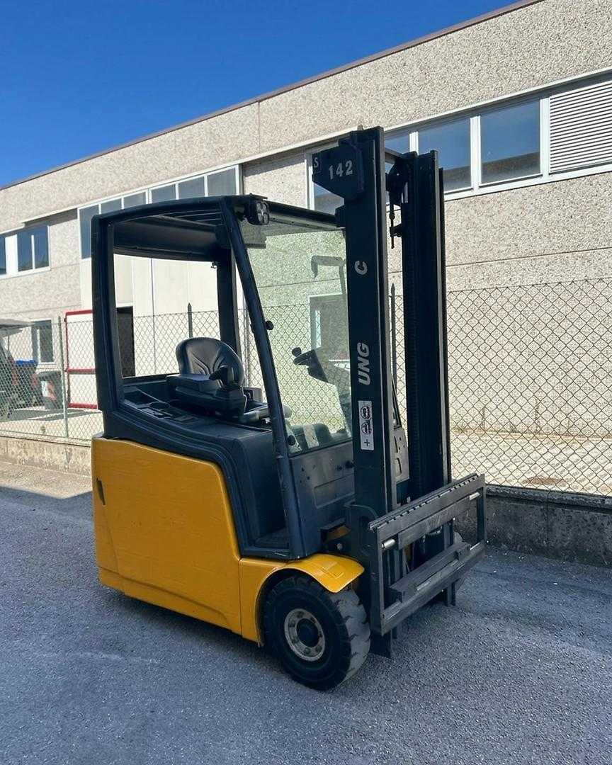 Wózki widłowe używane JUNGHEINRICH EFG216K ELEKTRO VIERRADFRONTSTAPLER (13050258)