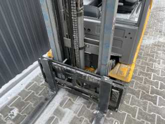 Wózki widłowe używane JUNGHEINRICH EFG216k ELEKTRO DREIRADFRONTSTAPLER (13023793)