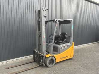 Wózki widłowe używane JUNGHEINRICH EFG216k ELEKTRO DREIRADFRONTSTAPLER (13036285) backdrop