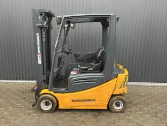 Wózki widłowe używane JUNGHEINRICH EFG318 ELEKTRO VIERRADFRONTSTAPLER (13058991)
