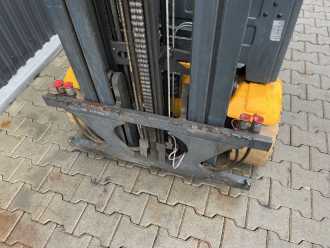 Wózki widłowe używane JUNGHEINRICH EFG318 ELEKTRO VIERRADFRONTSTAPLER (13058991)