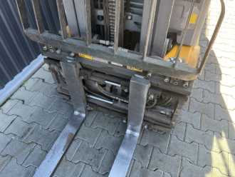 Wózki widłowe używane JUNGHEINRICH EFG320 ELEKTRO VIERRADFRONTSTAPLER (12990629)