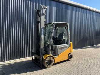 Wózki widłowe używane JUNGHEINRICH EFG430k ELEKTRO VIERRADFRONTSTAPLER (13071265) backdrop