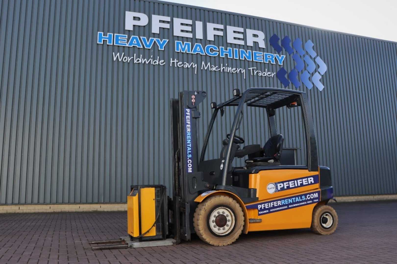 Wózki widłowe używane JUNGHEINRICH EFG535 ELEKTRO VIERRADFRONTSTAPLER (12989392)