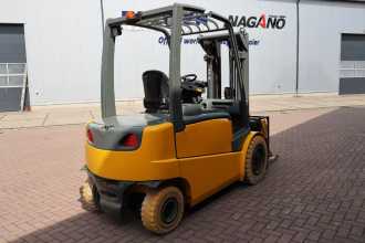 Wózki widłowe używane JUNGHEINRICH EFG535 ELEKTRO VIERRADFRONTSTAPLER (12989393)