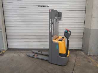 Wózki widłowe używane JUNGHEINRICH EJC 112 290ZT ELEKTRO HOCHHUBWAGENDEICHSEL (13060197)