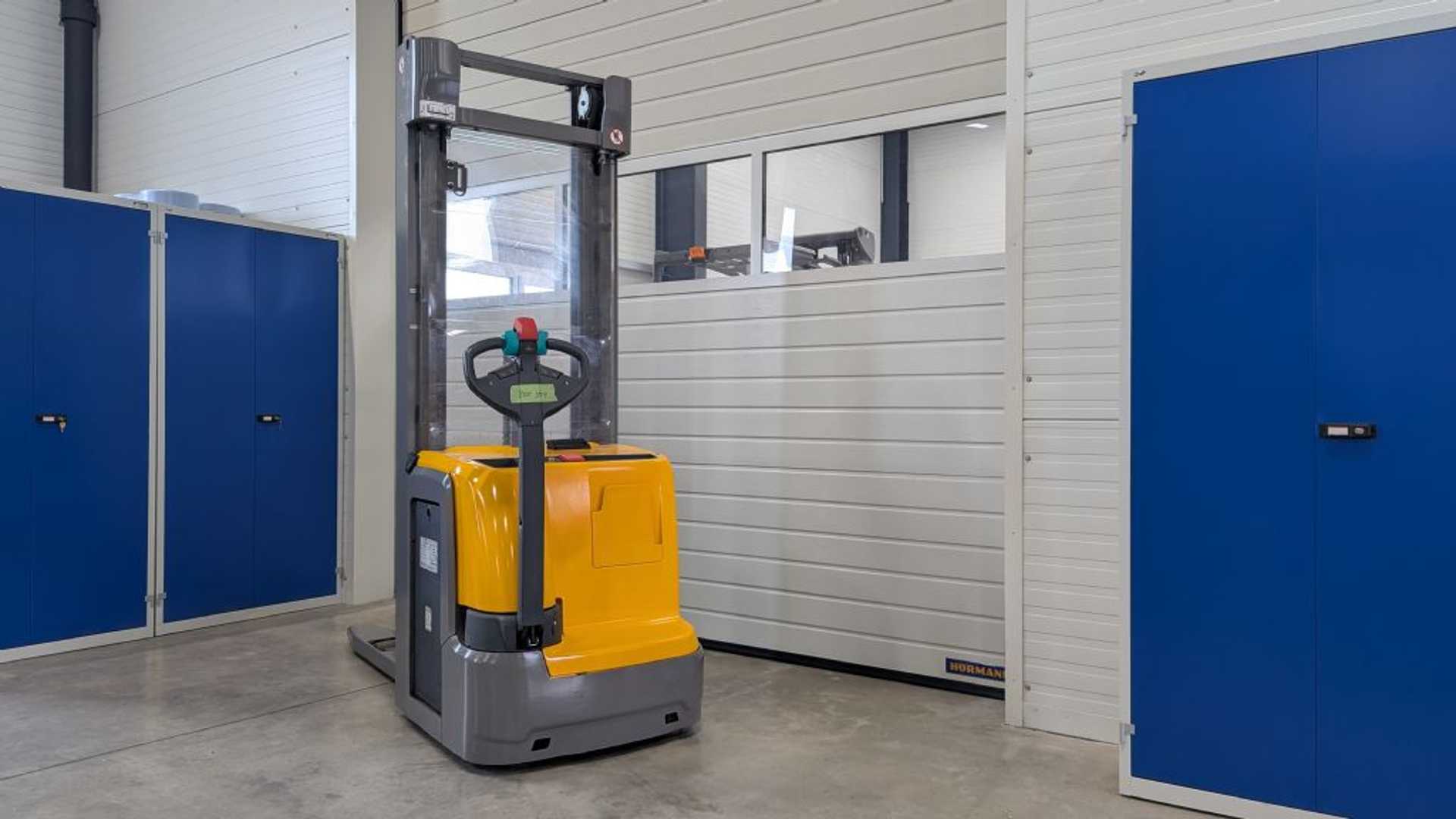 Wózki widłowe używane JUNGHEINRICH EJC 214 535DZ ELEKTRO HOCHHUBWAGENDEICHSEL (13060543)