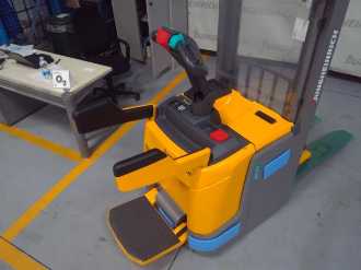 Wózki widłowe używane JUNGHEINRICH ERC 214 KP 115-535 DZ ELEKTRO HOCHHUBWAGENFAHRERSTAND (13022938)