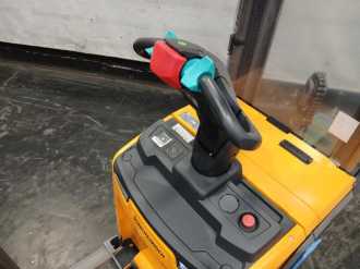 Wózki widłowe używane JUNGHEINRICH ERC 214z Li 115 430 DZ ELEKTRO HOCHHUBWAGENFAHRERSTAND (13065893)
