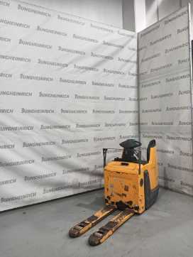 Wózki widłowe używane JUNGHEINRICH ERE 225 FP KH Li 115-54 ELEKTRO NIEDERHUBWAGENFAHRERSTAND (13026501) backdrop