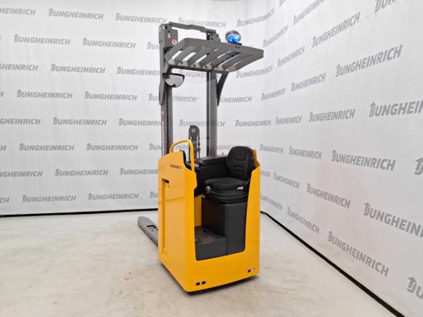 Wózki widłowe używane JUNGHEINRICH ESC 214z 150-430 ZZ ELEKTRO HOCHHUBWAGENFAHRERSITZ (13074594)