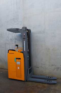 Wózki widłowe używane JUNGHEINRICH ESC 214z 535 DZ ELEKTRO HOCHHUBWAGENDEICHSEL (13071091)