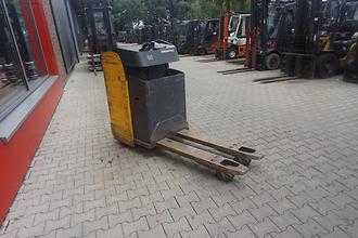 Wózki widłowe używane JUNGHEINRICH ESE 120 - 2013er ELEKTRO NIEDERHUBWAGENFAHRERSITZ (12969597)