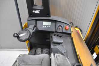 Wózki widłowe używane JUNGHEINRICH ETV 110 /57540/ ELEKTRO SCHUBMASTSTAPLER (13041121)