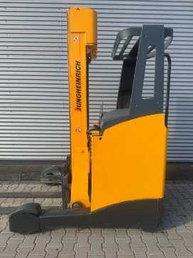 Wózki widłowe używane JUNGHEINRICH ETV 114 ELEKTRO SCHUBMASTSTAPLER (13066835) backdrop