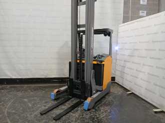 Wózki widłowe używane JUNGHEINRICH ETV 214 MP E GE 115 830 DZ ELEKTRO SCHUBMASTSTAPLER (13062572)