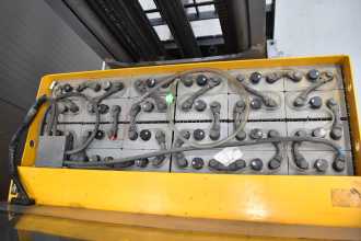 Wózki widłowe używane JUNGHEINRICH ETV 216 /57450/ ELEKTRO SCHUBMASTSTAPLER (13034425)