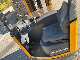 Wózki widłowe używane JUNGHEINRICH ETV 216 - 650DZ ELEKTRO SCHUBMASTSTAPLER (13073136)