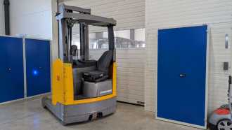 Wózki widłowe używane JUNGHEINRICH ETV 216 E GE 115 620 DZ ELEKTRO SCHUBMASTSTAPLER (13066543)