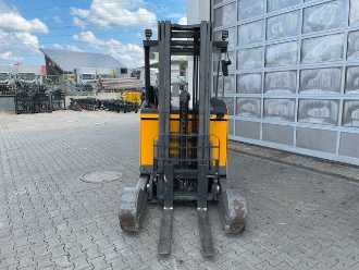 Wózki widłowe używane JUNGHEINRICH ETV C16 / Triplex 5.72m / SS / nur 3.112h / 2016 DIESEL SCHUBMASTSTAPLER (13054136)