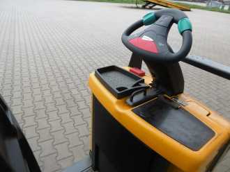 Wózki widłowe używane JUNGHEINRICH EZS 350 ELEKTRO SCHLEPPER (12818437)
