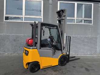 Wózki widłowe używane JUNGHEINRICH TFG 316 Baujahr 2017/ Stunden 1289/ HH 7000 GAS VIERRADFRONTSTAPLER (13073649)