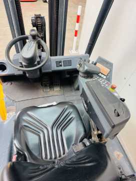 Wózki widłowe używane JUNGHEINRICH TFG 316S Triplex GAS VIERRADFRONTSTAPLER (13074162)