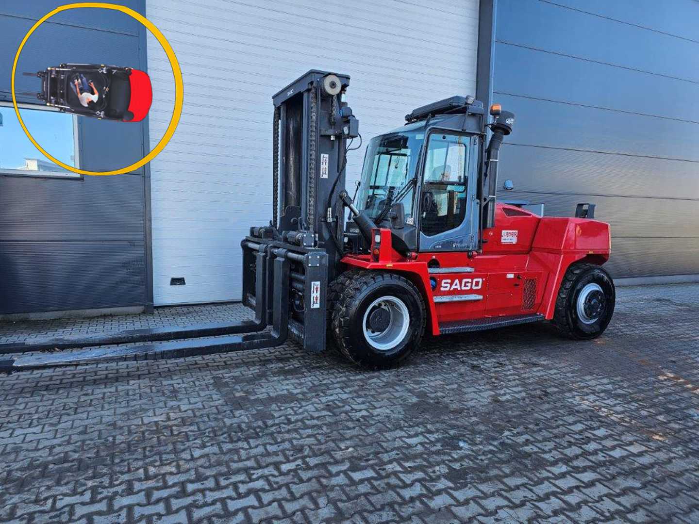 Wózki widłowe używane KALMAR DCG150-12 - DREHSITZ DIESEL VIERRADFRONTSTAPLER (13053653)