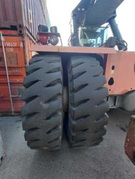 Wózki widłowe używane KALMAR DRD450-60C5X DIESEL REACHSTACKER (13075476)
