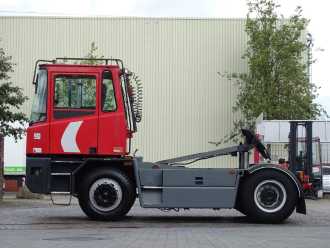 Wózki widłowe używane KALMAR TTX182A - Strassenzulassung DIESEL SCHLEPPER (12979085)