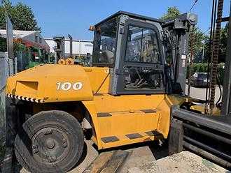 Wózki widłowe używane KOMATSU FD100-8 DIESEL VIERRADFRONTSTAPLER (13063194)