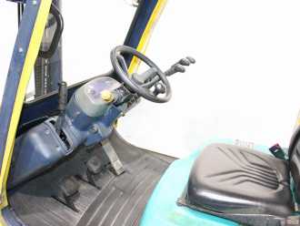 Wózki widłowe używane KOMATSU FG 25T-1E1 GAS VIERRADFRONTSTAPLER (13065992)