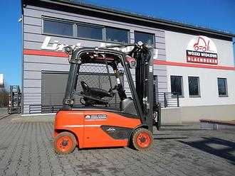 Wózki widłowe używane LINDE E16P-02 Triplex , side shift ELEKTRO VIERRADFRONTSTAPLER (12947257)