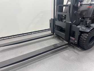 Wózki widłowe używane LINDE 1279 E 80 - 01/900 ELEKTRO VIERRADFRONTSTAPLER (13076387)