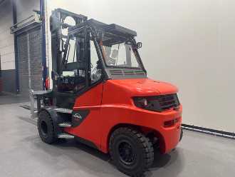 Wózki widłowe używane LINDE 1279 E 80 - 01/900 ELEKTRO VIERRADFRONTSTAPLER (13076388)